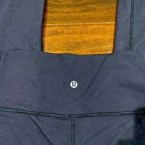 Lululemon black leggings 25”